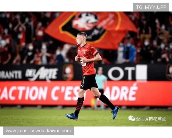 米兰左路连续发难，特奥几次前插时机恰到好处